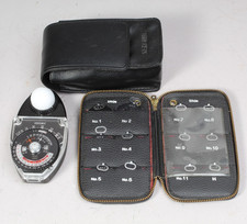 SEKONIC L-398 STUDIO DELUXE WITH CASE AND SLIDE SET TESTED WORKS ACCURATE