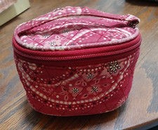 Vera Bradley Quilted Zip Makeup Bag Red Pink White Floral Paisley Fabric