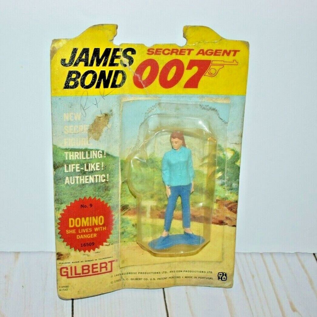 VINTAGE 1965 JAMES BOND 007 DOMINO ON CARD