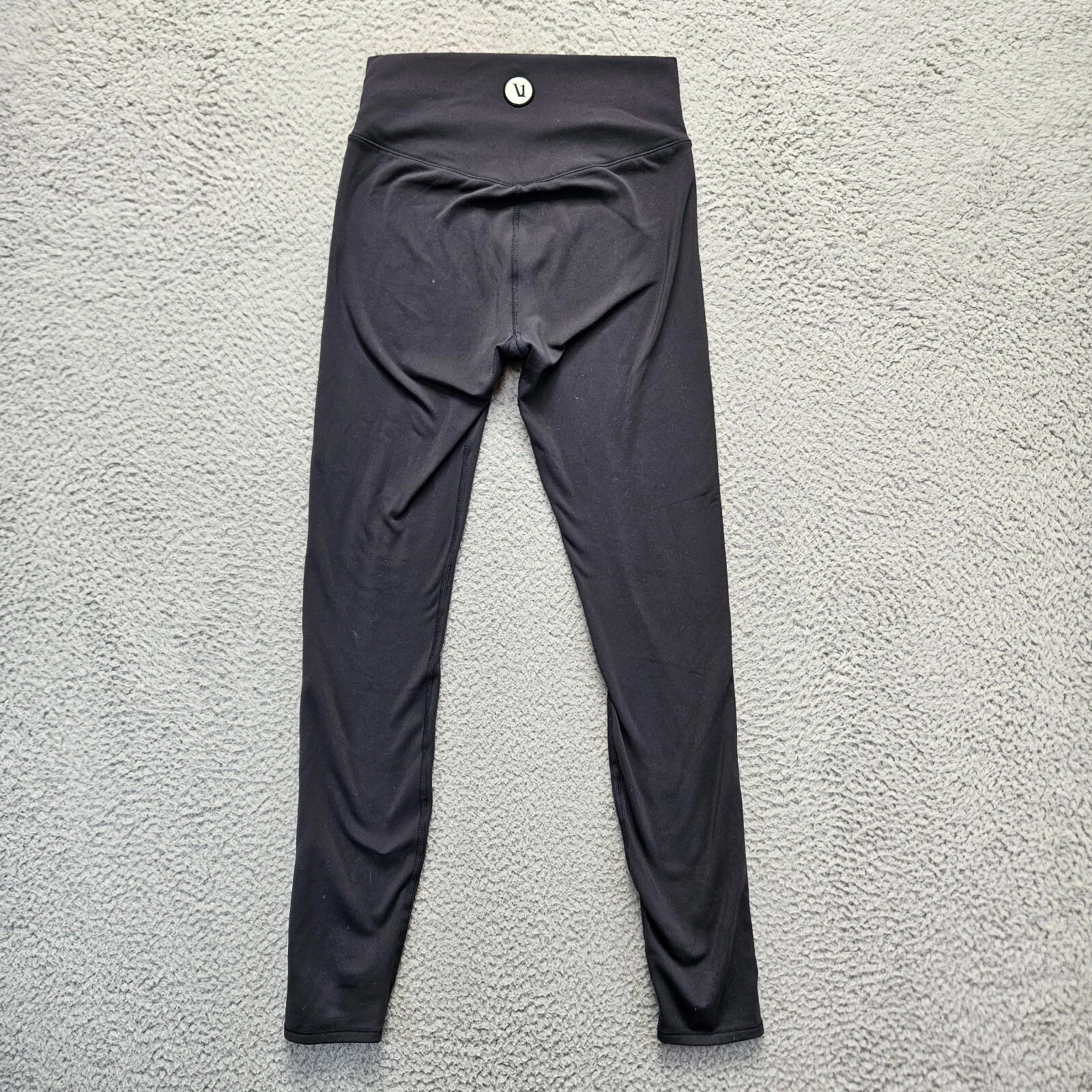 vuori chilled out mid rise workout gym leggings