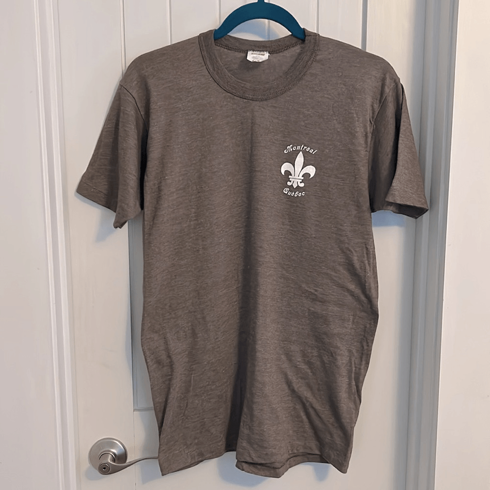 VTG Single Stitch Women’s Slim T-Shirt Montreal Quebec Canada Heather Brown XL