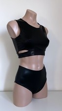 Schminke 👩🏻‍🎨 Conjunto de baile Vango aspecto húmedo holograma recorte crop top ropa de polo