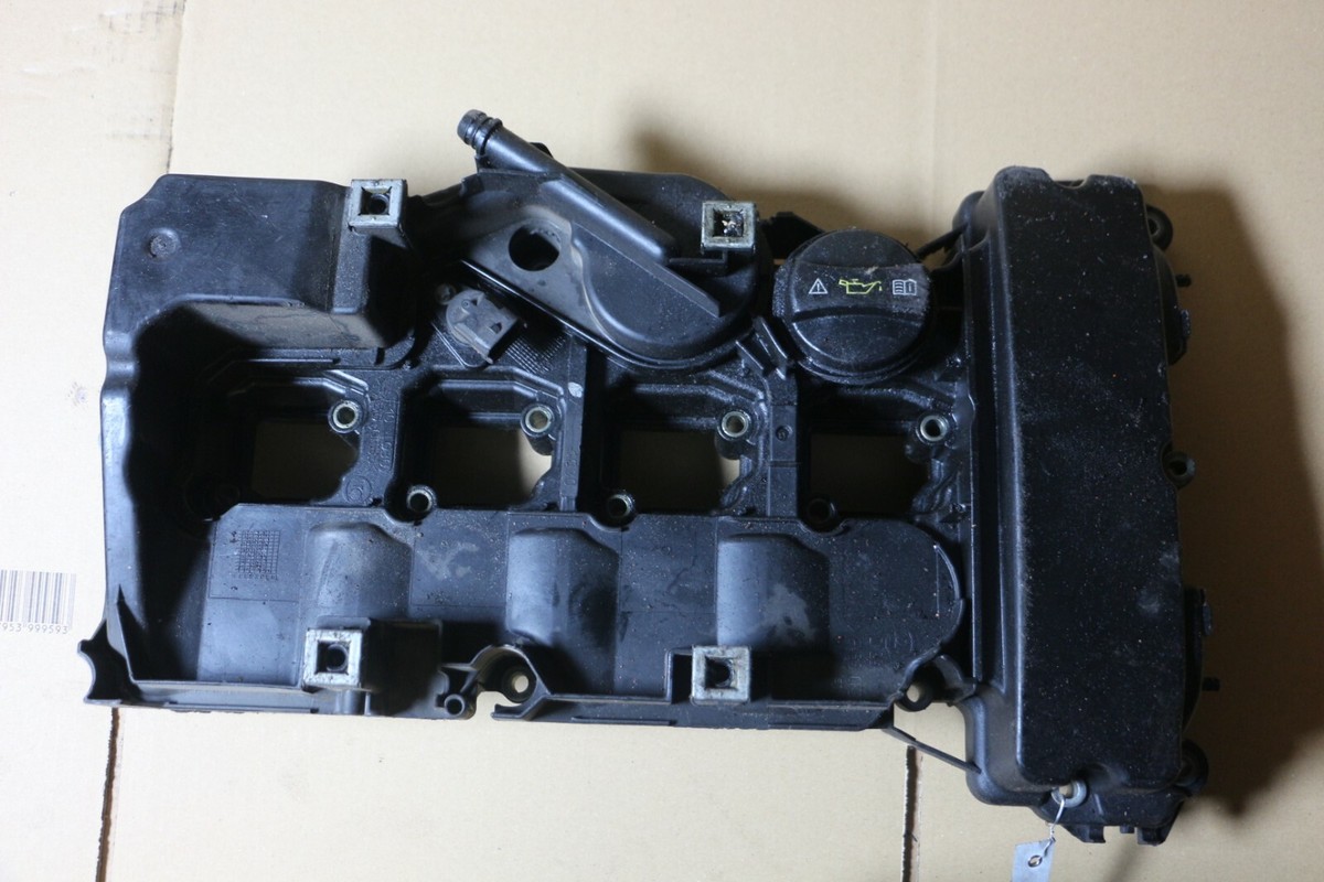 Original Mercedes W203 C180 M271 Cylinder Head Cover Valve  