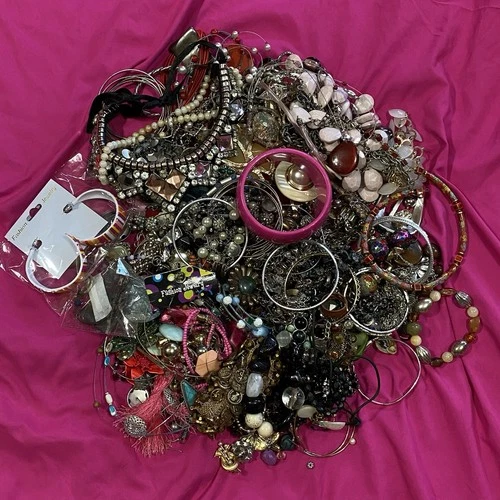 Costume Jewelry Lot 6+ lbs Junk Scrap Craft Broken Repurpose Vintage to Modern