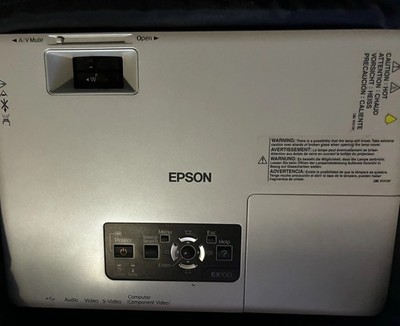 Epson Projector EX100 3LCD XGA 1600x1200 2700 Lumens Remote and Protective Case
