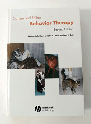 Canine and Feline Behavior Therapy (2nd Edition) Hart, Hart, Bain cat dog book