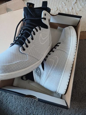Nike Air Jordan 1 Retro Ultra High