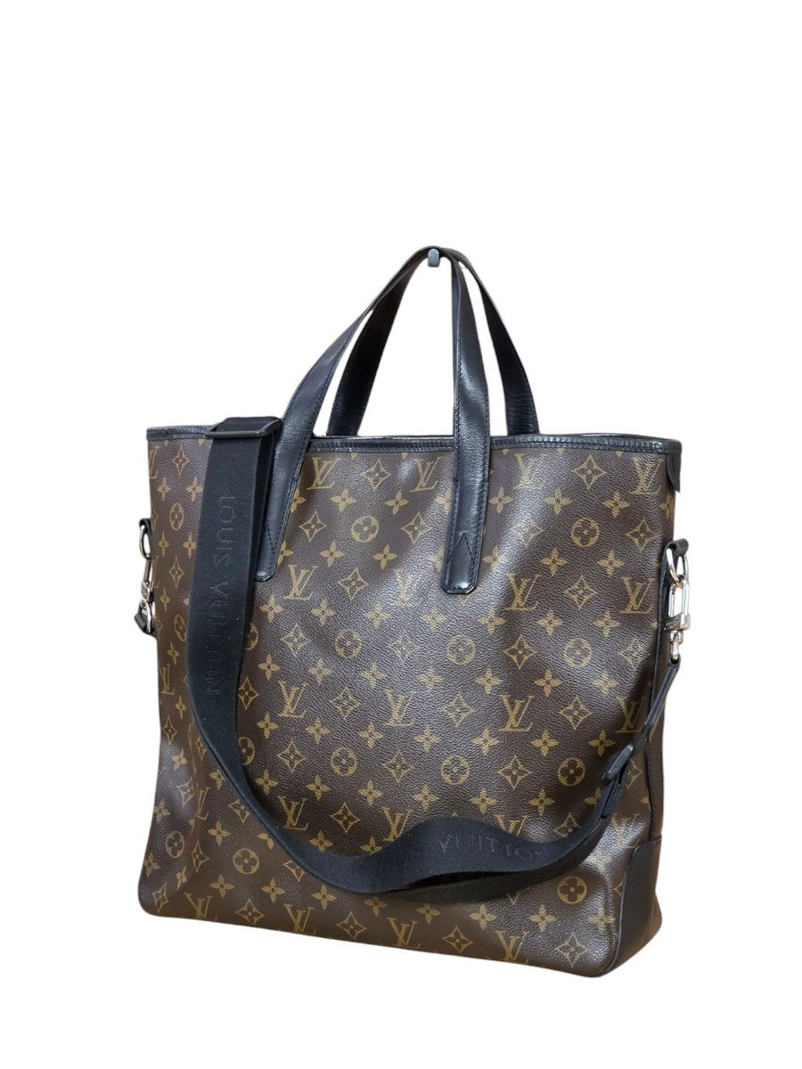 LOUIS VUITTON Large Monogram Black Messenger Shoulder Porfolio