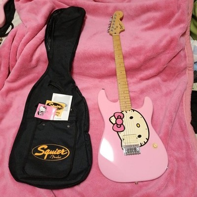 SQUIER HELLO KITTY Stratocaster E-Gitarre
