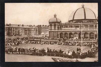 Postkarte Rhyl Denbighshire Wales Der Sport im Pavillon von Rae Pickard