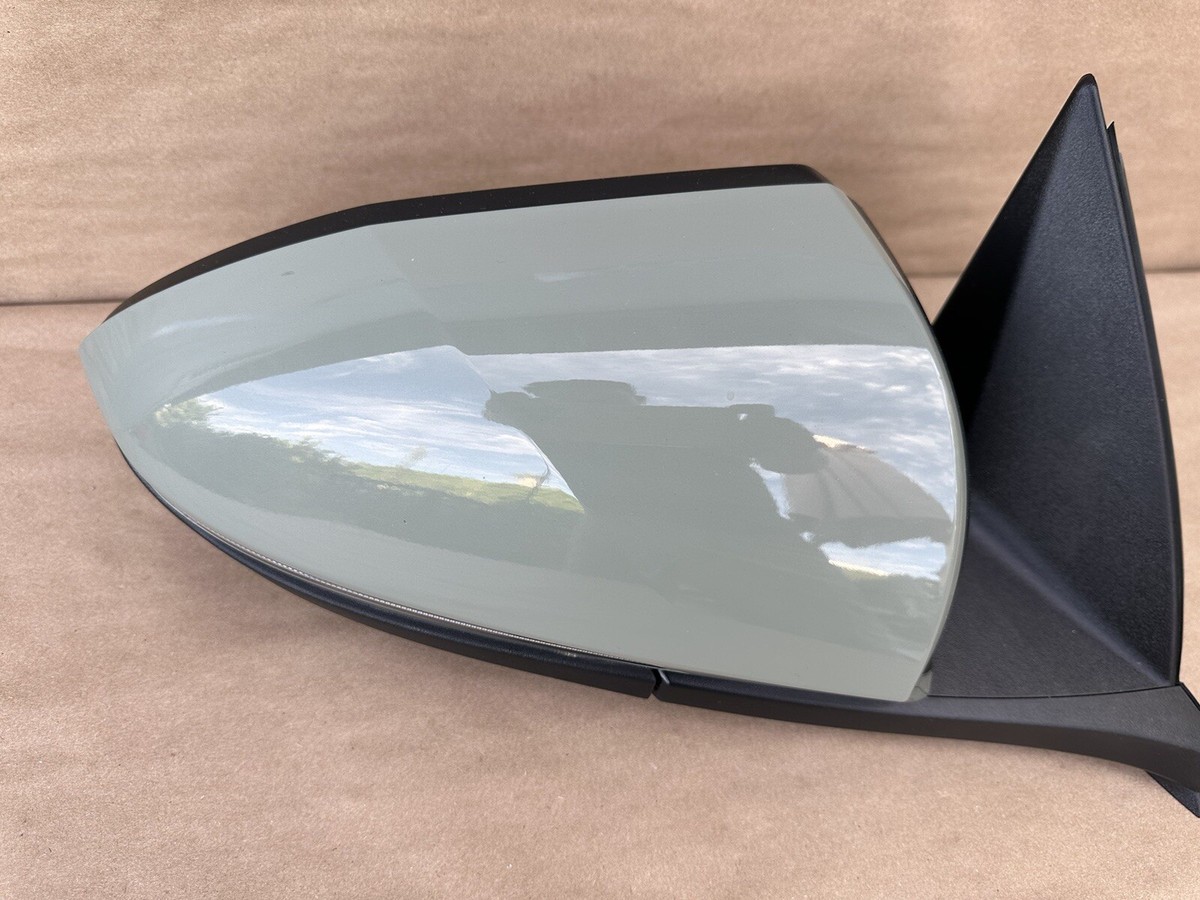 22-25 Hyundai Santa Cruz OEM Right Side View Mirror W/Blind Spot