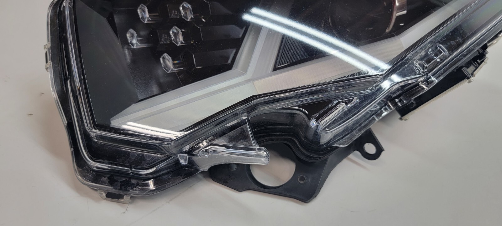 LAMBORGHINI AVENTADOR DRIVER LEFT SIDE HEADLIGHT OEM 471941003H