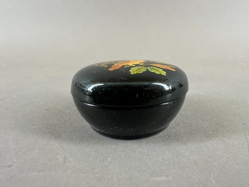 Caja Baratija Búho Atenea Sabiduría Rusa Palekh Laca Negra Pintada a Mano Redonda - Imagen 7 de 9