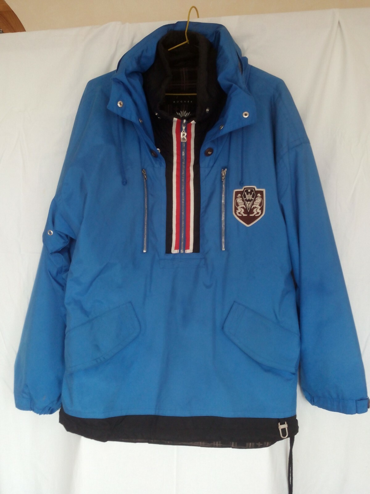 VENDO:Anorak de montaña y nieve marca "BOGNER" fabricado en EEUU,semi nuevo.