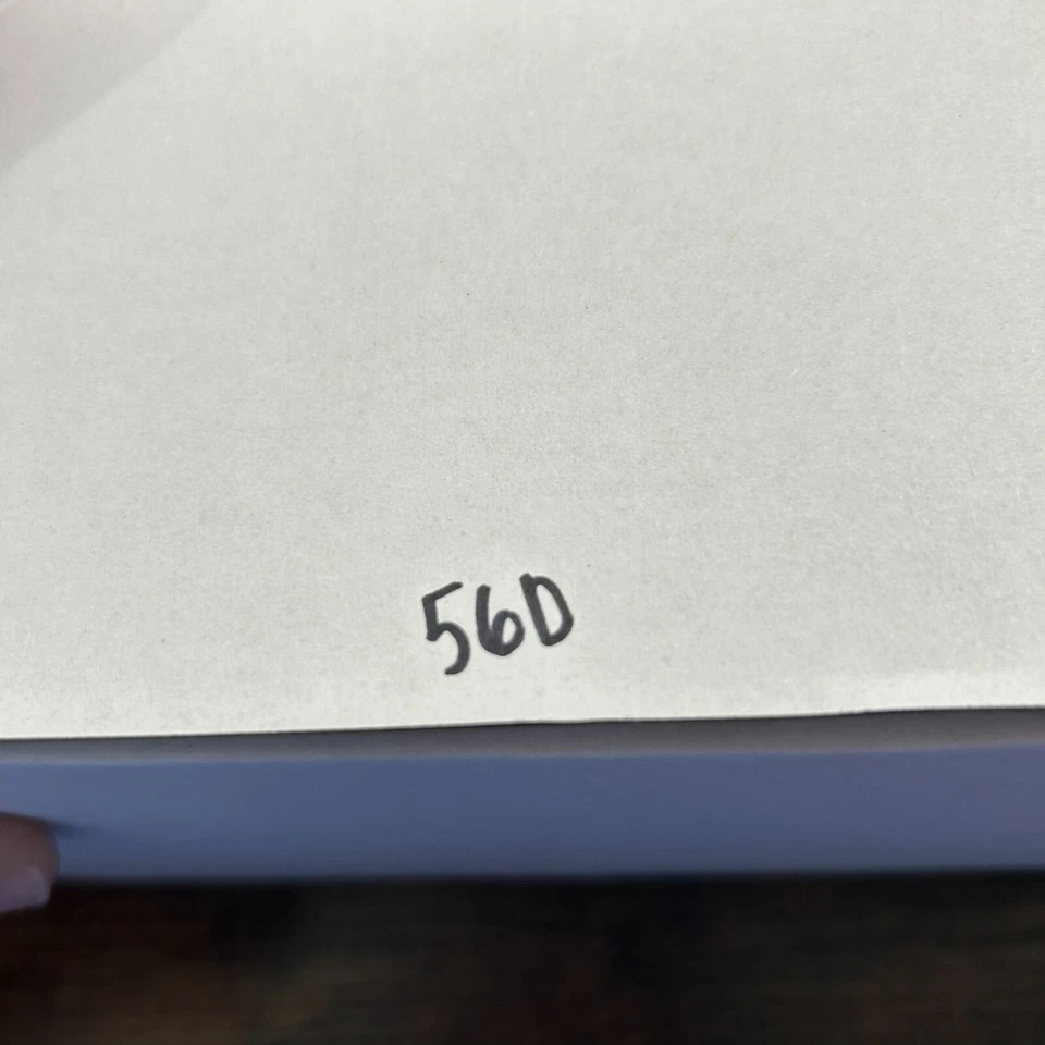 Gafas de sol GUESS rojas de imitación de cuero estuche semi rígido -560 Foto 4 de 4