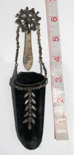 Beautiful Antique Chatelaine Spectacles Case - Picture 7 of 7