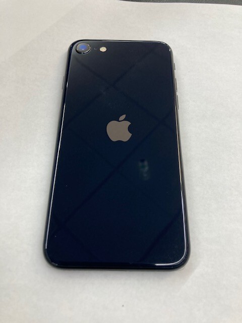 iPhone SE 3 - 64 GB- ONE MONTH UNLIMITED 5G SERVICE by VERIZON 