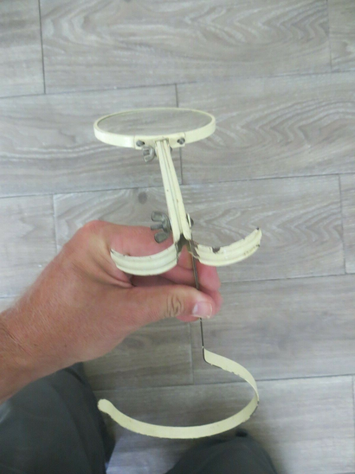 flip open neck brace dentist or barber hair stylist fold up double sided mirror