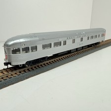 HO Scale Walthers 85' Budd Silver Tavern Observation Car Rock Island