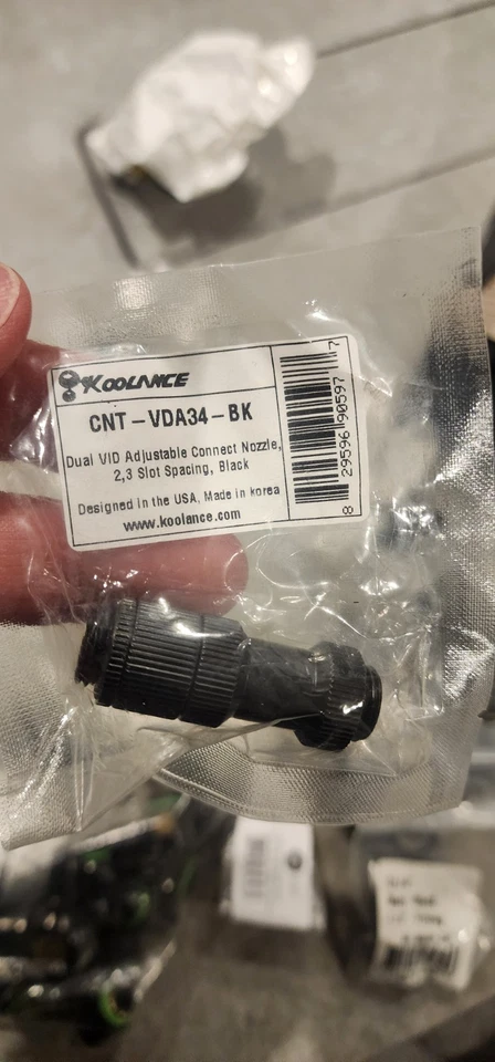 EK + BITFENIX + KOOLANCE G1/4" MIXED PC WATER COOLING FITTINGS - Image 3 of 4