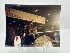Roberto Duran Picture From Fight At Trump Pla...