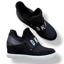 DKNY Women's 8.5M Black White Logo Strap Hidden Wedge Cosmos Sneakers Streetwear
