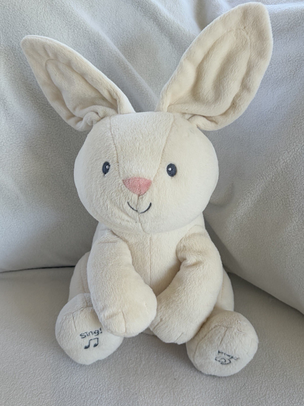 BABY GUND FLORA BUNNY PLUSH ANIMATED PEEK-A-BOO RABBIT 12" W