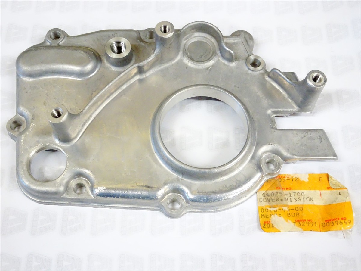m Kawasaki NOS NEW 14025-1700 Transmission Cover ZR ZX Z550