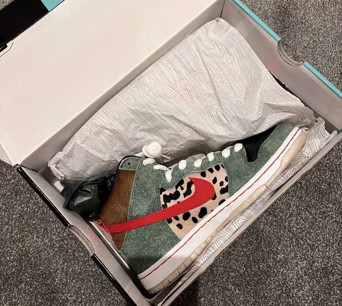 where to buy nike sb dog walker