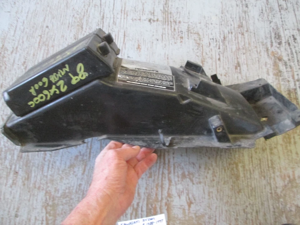 川崎 1988 - 1997 ZX600C 忍者 600R 后挡泥板前部 35023-1185 — 第 3/4 张图片