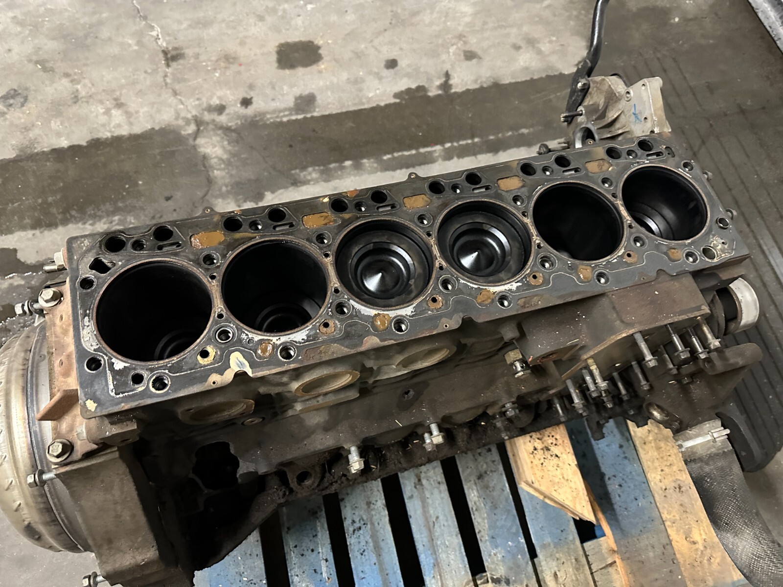 2017 RAM 2500 CUMMINS DIESEL 6.7L ENGINE BLOCK CORE *DAMAGE TO BLOCK ...