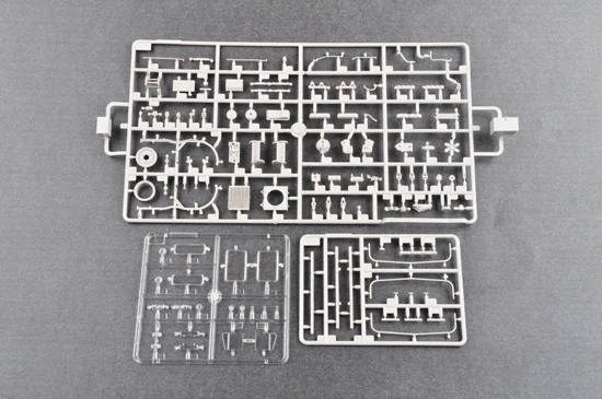 Trumpeter 01017 RUSSIAN GAZ-66 LIGHT TRUCK II 1:35 Kit di modellismo - Immagine 4 di 4