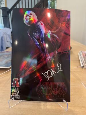 WHITE WIDOW 4 COSPLAY EXCLUSIVE SHANNON KINCAID NM HOLO - SIGNED  