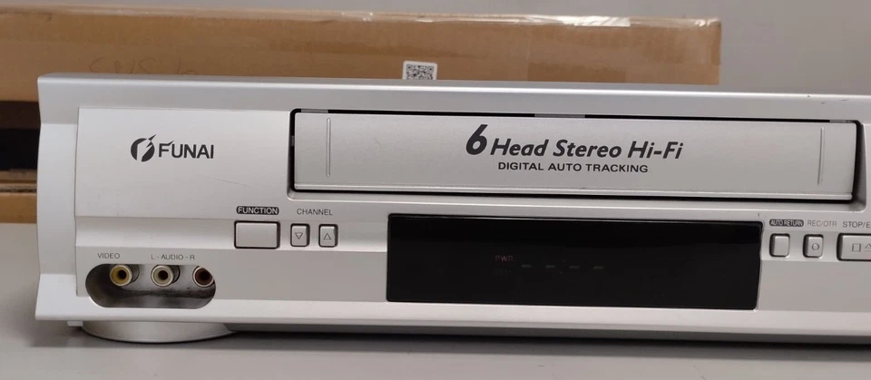 FUNAI VIDEOREGISTRATORE VHS 6 TESTINE STEREO CON TELECOMANDO - Immagine 2 di 4