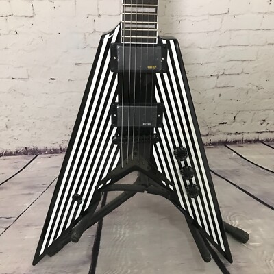 Hot sale Factory Customization electric guitar flying V white and