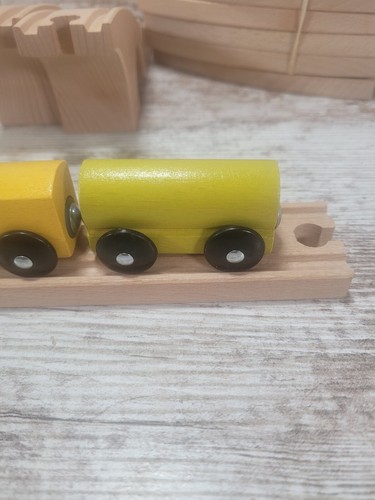20 Pieces IKEA LILLABO 17917 Wooden Tracks & Trains - Picture 22 of 23