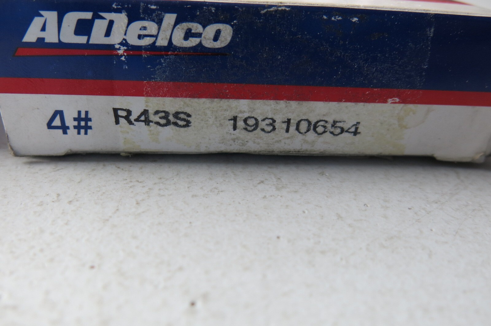Nos ACDelco Spark Plugs (R43S / 19310654) 8Pcs eBay