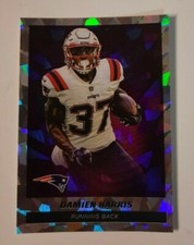 2021 Panini Sticker & Card Collection DAMIEN HARRIS Cracked Ice sticker #72