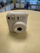 Fuji instax mini 12 Clay White Weiß Sofortbildkamera Sofortbild Kamera gebraucht