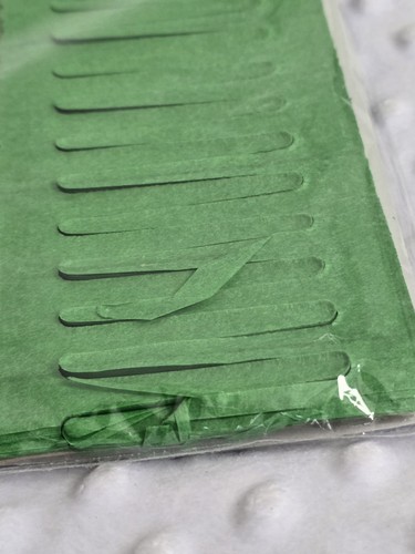 Beistle Easter Tissue Grass Mats Set (2 Mats Each Pkg). 4 Pieces 15" x 30" Green - Picture 7 of 8