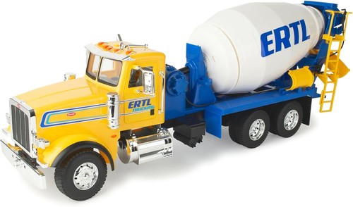 TOMY LP87292 1:16 Big Farm Peterbilt Semi with Cement Mixer