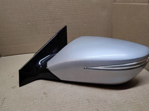 2012-14 HYUNDAI AZERA OEM LEFT HAND DRIVERS SIDE MIRROR POWER MIRROR SILVER 