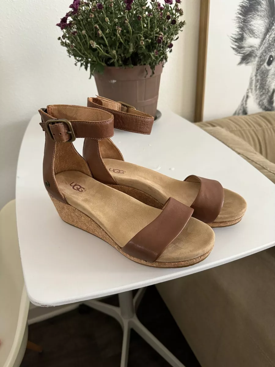 UGG ZOE II Women s Size 8.5 Brown Leather Ankle Strap Wedge Cork Sandals