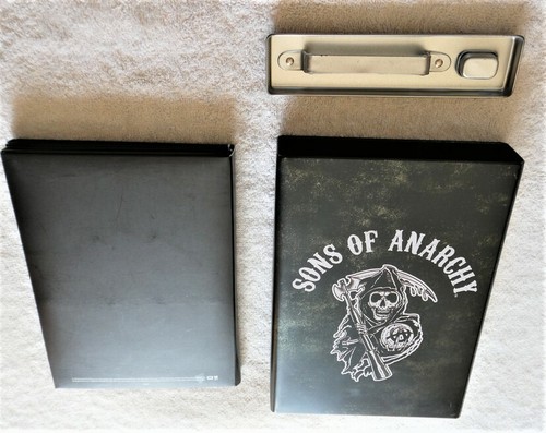 Sons of Anarchy Complete Seasons 1 ~ 3 - In Collector's Tin (Region 4 DVD Set) - Picture 4 of 9