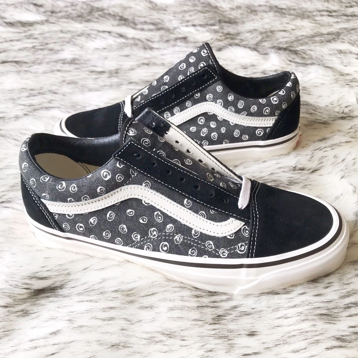 Vans old skool hotsell lx black canvas