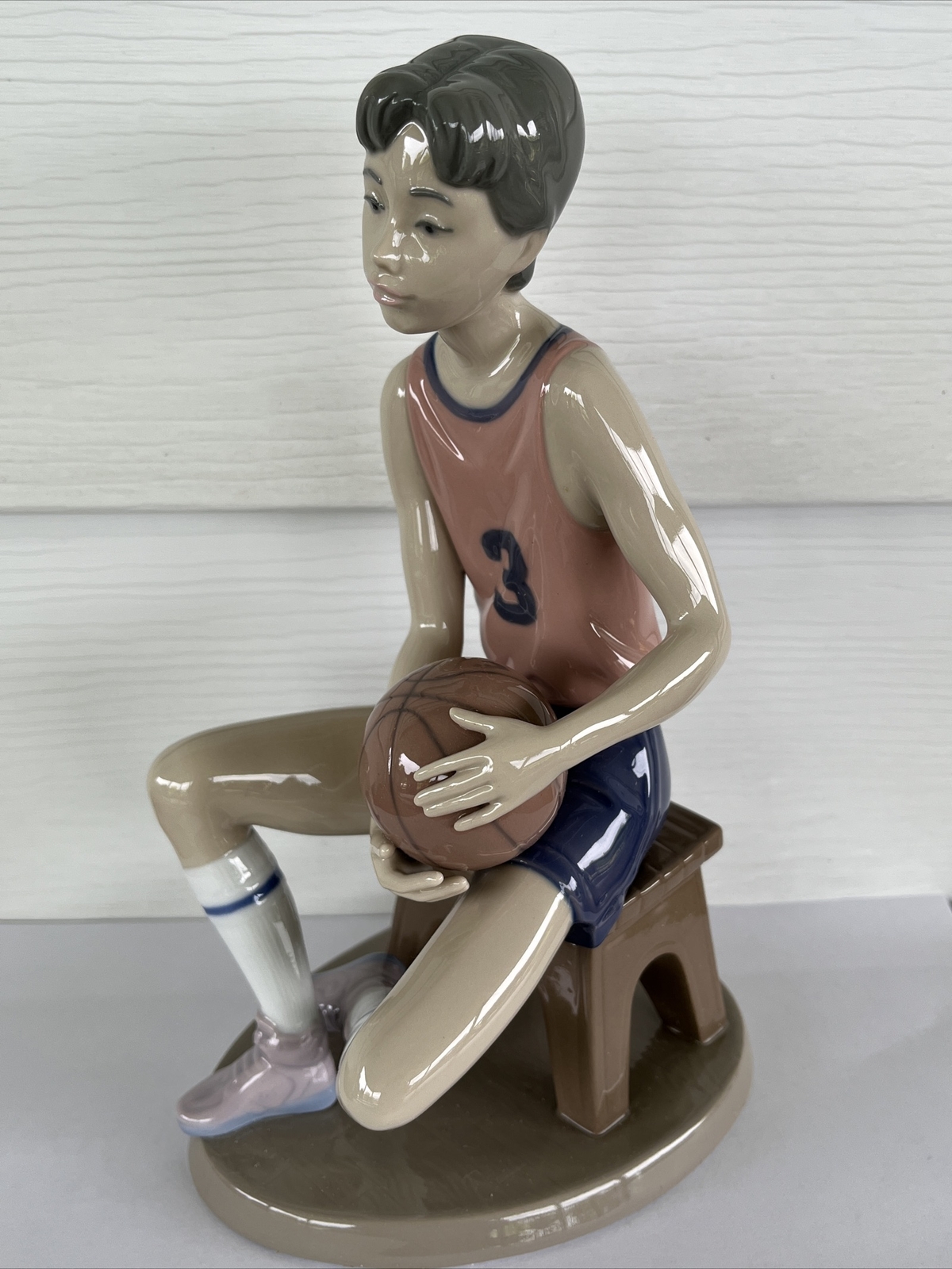 LLADRO Basketball Player Porcelain Figurine 3 Jersey 6091 Spain Orig
