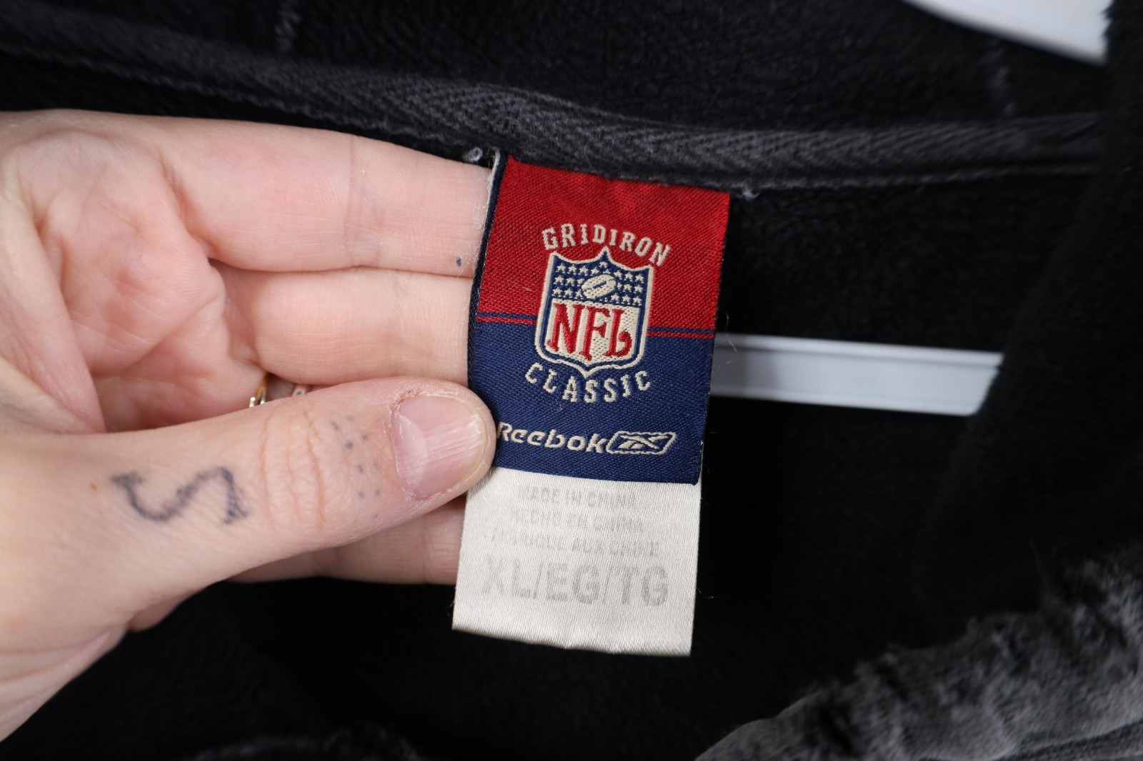 Vintage Reebok Mens XL Thrashed Sun Faded San Francisco 49ers Football Hoodie image 7