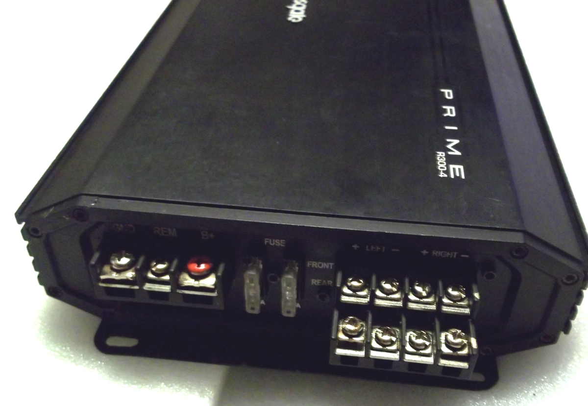 Rockford Fosgate Prime R300-4 300watt 4 Channel Amplifier 100