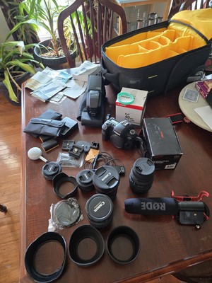 Canon EOS 6D Mark II 26.2 MP Digital SLR Camera w/ Rode VIDEOMIC - HUGE LOT!! 