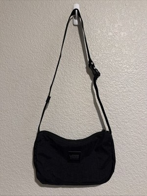 NEW Vans Cross Body Black Fanny Pack Waist Belt Bag Sling Skate Purse Adjustable